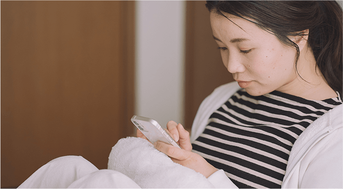 レコーダーをネットに接続してスマホから録画番組を楽しめます。
